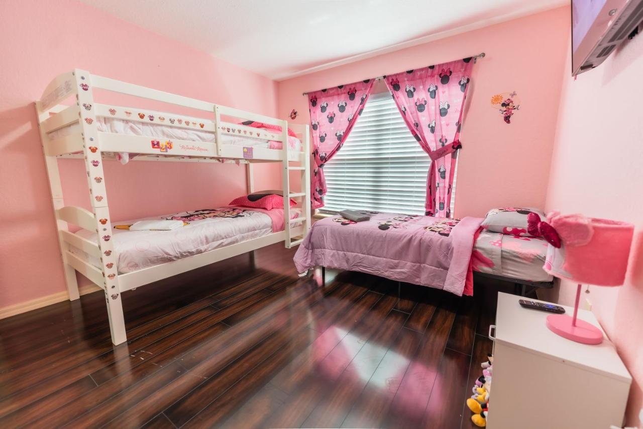 Home In Davenport Cheerful 4-Bedroom With Pool Buitenkant foto